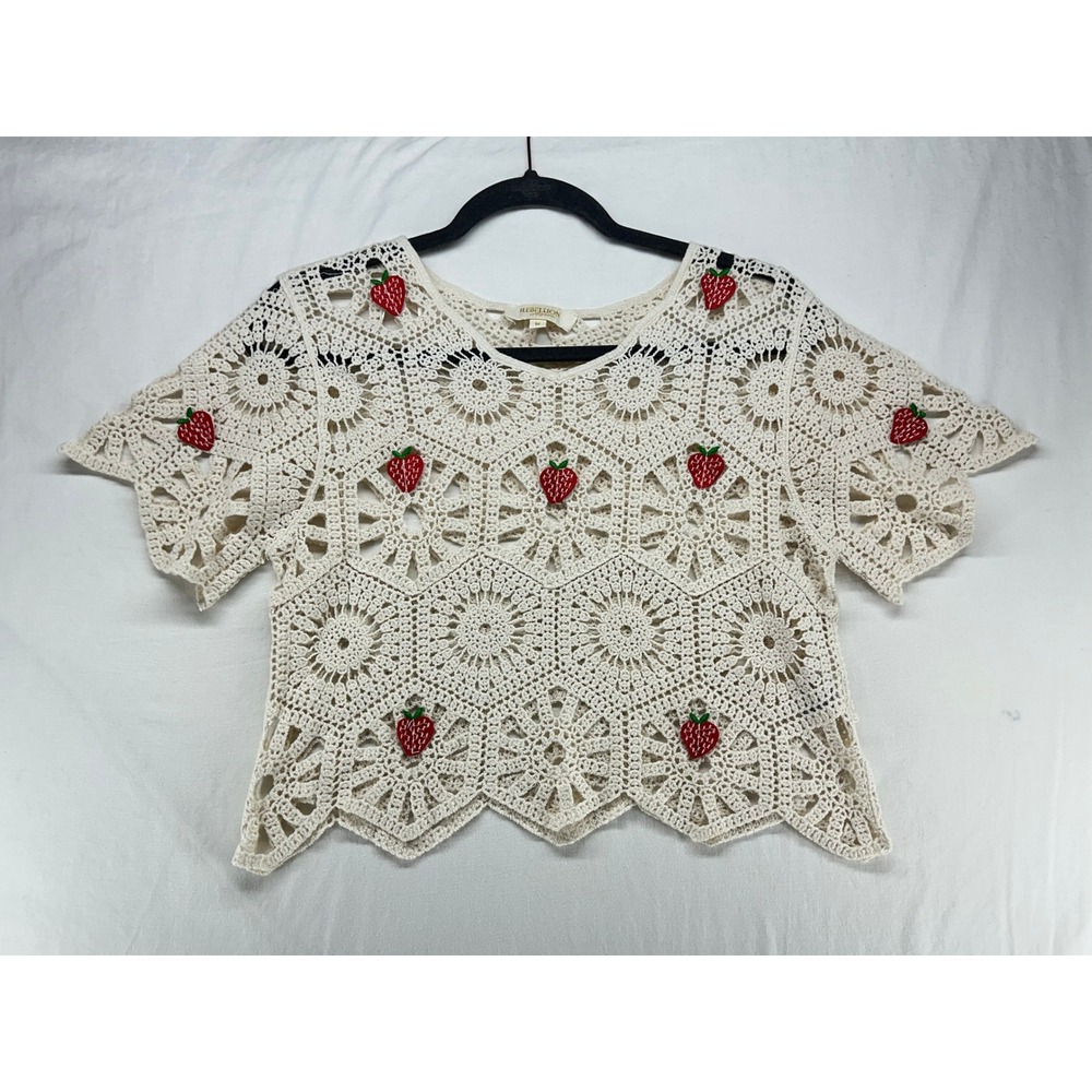 Rebellion Crochet Strawberry Cropped Open Knit Short Sleeve Cotton Shirt Size M